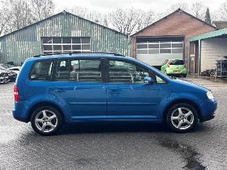 Volkswagen Touran 2.0 FSI 16V MPV  Benzine 1.984cc 110kW (150pk) FWD picture 6