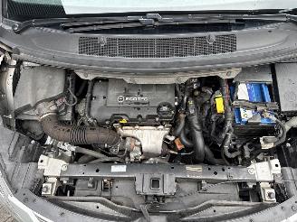 Opel Zafira TOURER 1.4 Turbo 16V Ecotec MPV  Benzine 1.364cc 103kW (140pk) FWD picture 25