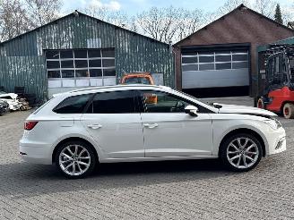 Seat Leon FR 1.4 TSI 16V Combi/o 4Dr Benzine 1.395cc 92kW (125pk) FWD picture 6