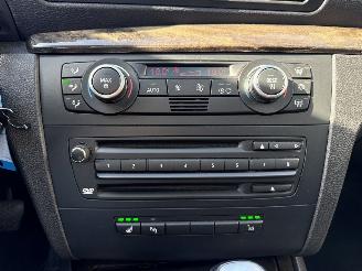 BMW 1-serie 118i 16V Hatchback 4Dr Benzine 1.995cc 105kW (143pk) RWD picture 17