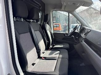 Volkswagen Crafter 2.0 TDI FWD Bus  Diesel 1.968cc 103kW (140pk) FWD picture 11