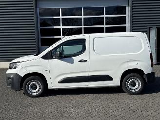 Peugeot Partner 1.5 BlueHDi 75 Bestel  Diesel 1.499cc 55kW (75pk) FWD picture 2