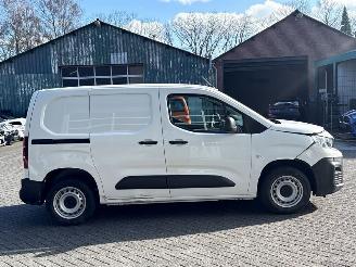 Peugeot Partner 1.5 BlueHDi 75 Bestel  Diesel 1.499cc 55kW (75pk) FWD picture 6