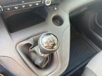 Peugeot Partner 1.5 BlueHDi 75 Bestel  Diesel 1.499cc 55kW (75pk) FWD picture 14