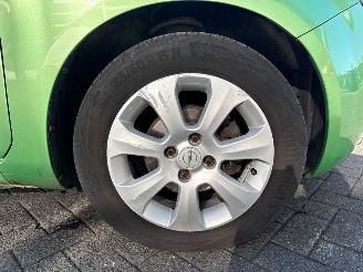 Opel Agila 1.2 16V MPV  Benzine 1.242cc 63kW (86pk) FWD picture 22