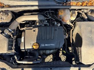 Opel Vectra 1.8 16V Hatchback 4Dr Benzine 1.799cc 90kW (122pk) FWD picture 21