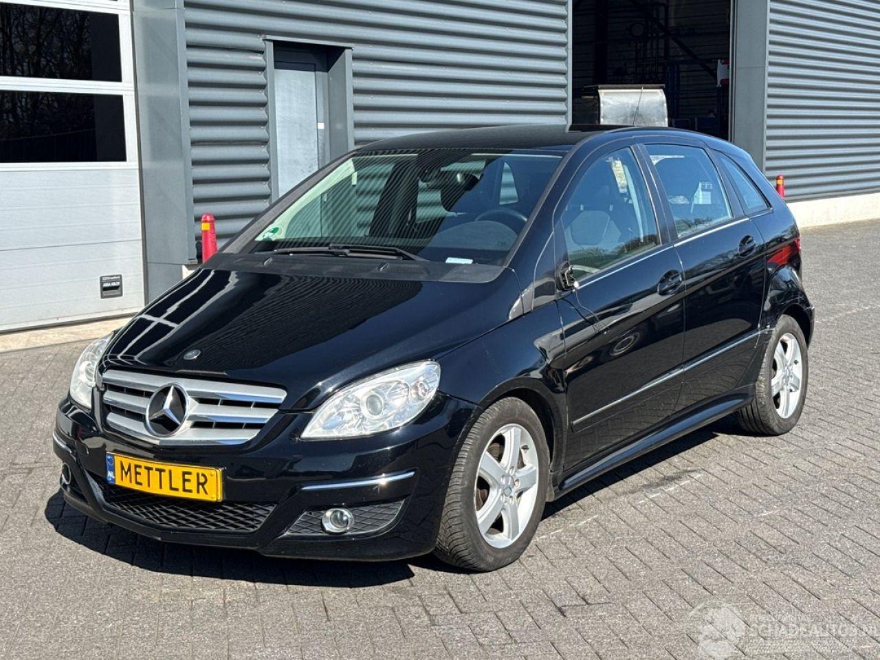 Mercedes B-klasse 2.0 B-180 CDI 16V Hatchback  Diesel 1.991cc 80kW (109pk) FWD