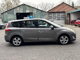 Renault Grand-scenic 1.4 16V TCe 130 MPV  Benzine 1.397cc 96kW (131pk) FWD 2009 picture 6