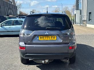 Mitsubishi Outlander 2.4 16V Mivec 4x2 SUV  Benzine 2.360cc 125kW (170pk) FWD picture 4