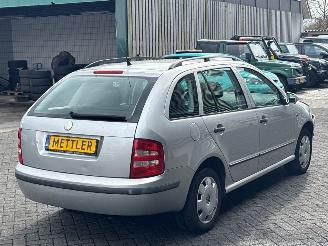 Skoda Fabia 1.4i 16V Combi/o 4Dr Benzine 1.390cc 55kW (75pk) FWD picture 5