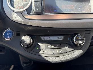 Toyota Yaris 1.5 16V Hybrid Hatchback  Elektrisch Benzine 1.497cc 74kW (101pk) FWD picture 17