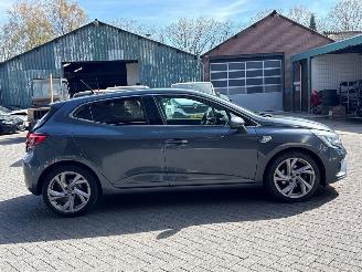 Renault Clio RS-Line 1.3 TCe 130 16V Hatchback 4Dr Benzine 1,332cc 96kW (131pk) FWD picture 6