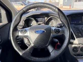 Ford Focus 1.0 Ti-VCT EcoBoost 12V 100 Combi/o  Benzine 998cc 74kW (101pk) FWD picture 12