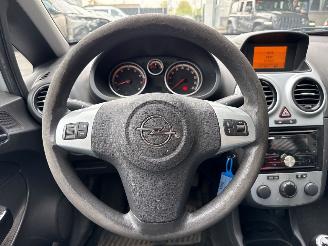 Opel Corsa 1.2 16V Hatchback  Benzine 1.229cc 59kW (80pk) FWD picture 12