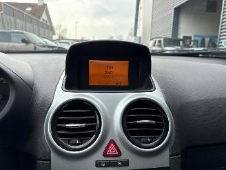 Opel Corsa 1.2 16V Hatchback  Benzine 1.229cc 59kW (80pk) FWD picture 16