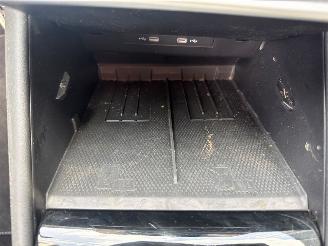 Volkswagen Tiguan 2.0 TDI 3x R-Line, SUV  Diesel 1,968cc 110kW (150pk) FWD  massage stoelen picture 20