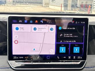 Volkswagen Tiguan 2.0 TDI 3x R-Line, SUV  Diesel 1,968cc 110kW (150pk) FWD  massage stoelen picture 17