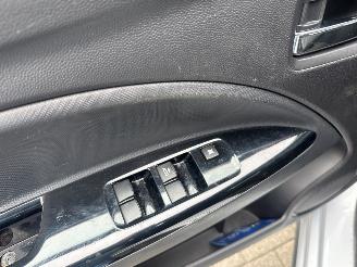 Mitsubishi Space-star 1.2 12V Hatchback  Benzine 1.193cc 59kW (80pk) FWD picture 22