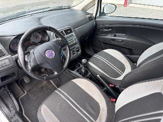 Fiat Grande Punto 1.4 Hatchback  Benzine 1.368cc 57kW (77pk) FWD picture 11