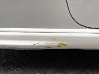 Fiat Grande Punto 1.4 Hatchback  Benzine 1.368cc 57kW (77pk) FWD picture 28