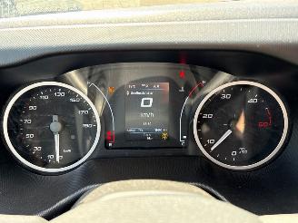 Iveco New daily L3H2 35S16 Bestel  Diesel 2.287cc 115kW (156pk) RWD picture 15