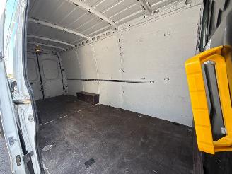 Iveco New daily L3H2 35S16 Bestel  Diesel 2.287cc 115kW (156pk) RWD picture 10