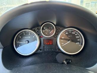 Peugeot 206+ 1.1 Hatchback  Benzine 1.124cc 44kW (60pk) FWD picture 13