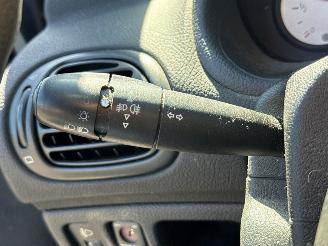 Peugeot 206 1.4 Combi/o  Benzine 1.360cc 55kW (75pk) FWD picture 18