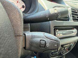 Peugeot 206 1.4 Combi/o  Benzine 1.360cc 55kW (75pk) FWD picture 19