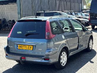 Peugeot 206 1.4 Combi/o  Benzine 1.360cc 55kW (75pk) FWD picture 5