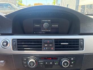 BMW 3-serie 316i 16V Sedan 4Dr Benzine 1.597cc 90kW (122pk) RWD picture 13