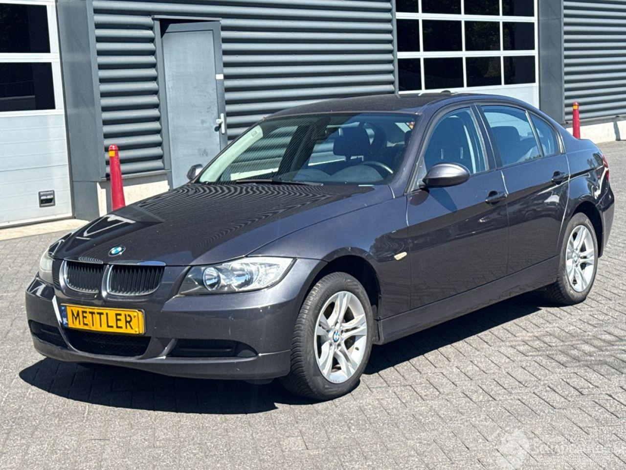 BMW 3-serie 316i 16V Sedan 4Dr Benzine 1.597cc 90kW (122pk) RWD