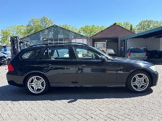BMW 3-serie 320i 16V Combi/o  Benzine 1.995cc 110kW (150pk) RWD picture 6