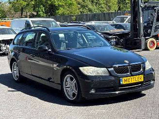 BMW 3-serie 320i 16V Combi/o  Benzine 1.995cc 110kW (150pk) RWD picture 7