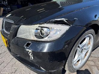 BMW 3-serie 320i 16V Combi/o  Benzine 1.995cc 110kW (150pk) RWD picture 23