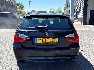 BMW 3-serie 320i 16V Combi/o  Benzine 1.995cc 110kW (150pk) RWD picture 4