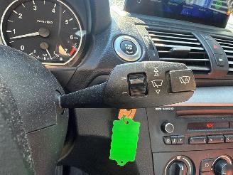 BMW 1-serie 118i 16V Hatchback 2Dr Benzine 1.995cc 105kW (143pk) RWD picture 13