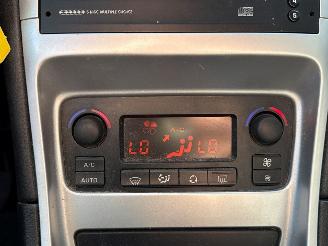 Peugeot 307 7 persoons 1.6 16V Combi/o  Benzine 1.587cc 80kW (109pk) FWD picture 16