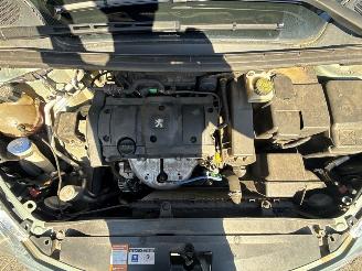 Peugeot 307 7 persoons 1.6 16V Combi/o  Benzine 1.587cc 80kW (109pk) FWD picture 23
