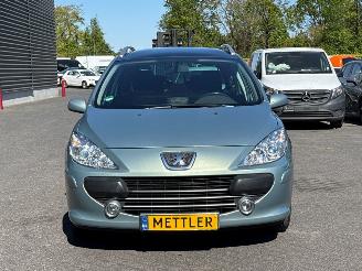 Peugeot 307 7 persoons 1.6 16V Combi/o  Benzine 1.587cc 80kW (109pk) FWD picture 8