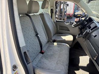 Volkswagen Transporter 2.0 TDI DRF Bus  Diesel 1.968cc 103kW (140pk) FWD picture 11