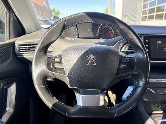 Peugeot 308 1.6 BlueHDi 120 Combi/o 4Dr Diesel 1.560cc 88kW (120pk) FWD picture 12