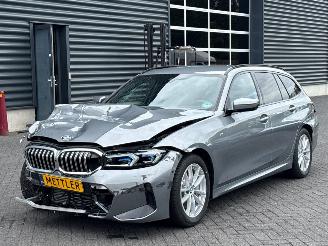 Voiture accidenté BMW 3-serie 330d 3.0 Mild Hybrid xDrive 24V Combi/o  Elektrisch Diesel 2.993cc 210kW (286pk) 4x4 2025/5
