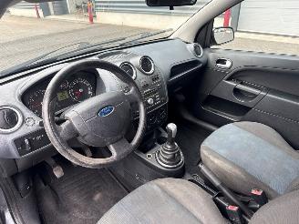 Ford Fiesta 1.3 Hatchback  Benzine 1.299cc 51kW (69pk) FWD picture 11