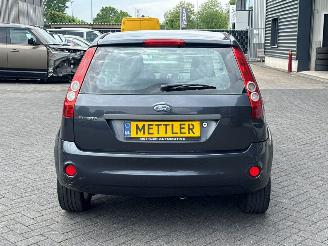 Ford Fiesta 1.3 Hatchback  Benzine 1.299cc 51kW (69pk) FWD picture 4
