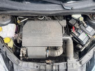 Ford Fiesta 1.3 Hatchback  Benzine 1.299cc 51kW (69pk) FWD picture 17