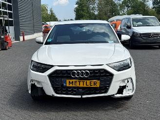 Audi A1 1.0 30 TFSI 12V Hatchback 4Dr Benzine 999cc 85kW (116pk) FWD picture 8