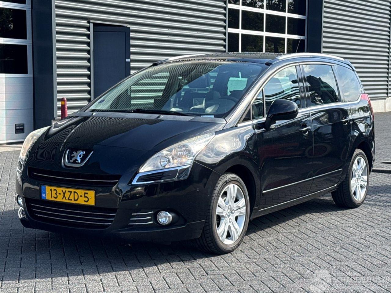 Peugeot 5008 7 Persoons 1.6 THP 16V MPV  Benzine 1.598cc 115kW (156pk) FWD