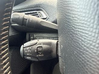 Peugeot 308 1.6 16V THP Hatchback 4Dr Benzine 1.598cc 92kW (125pk) FWD picture 17
