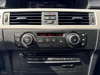 BMW 3-serie 325i 24V Combi/o  Benzine 2.979cc 160kW (218pk) RWD picture 16